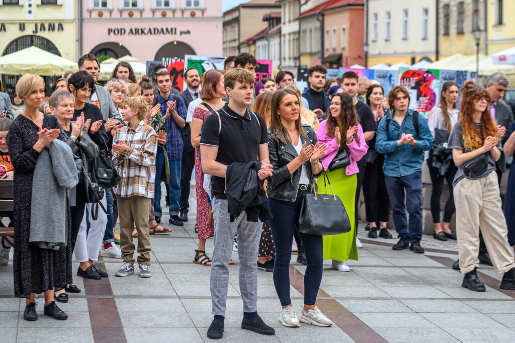 Prace studentów PJATK na Konfrontacjach Plakatu Studenckiego w Tarnowie 2023 2