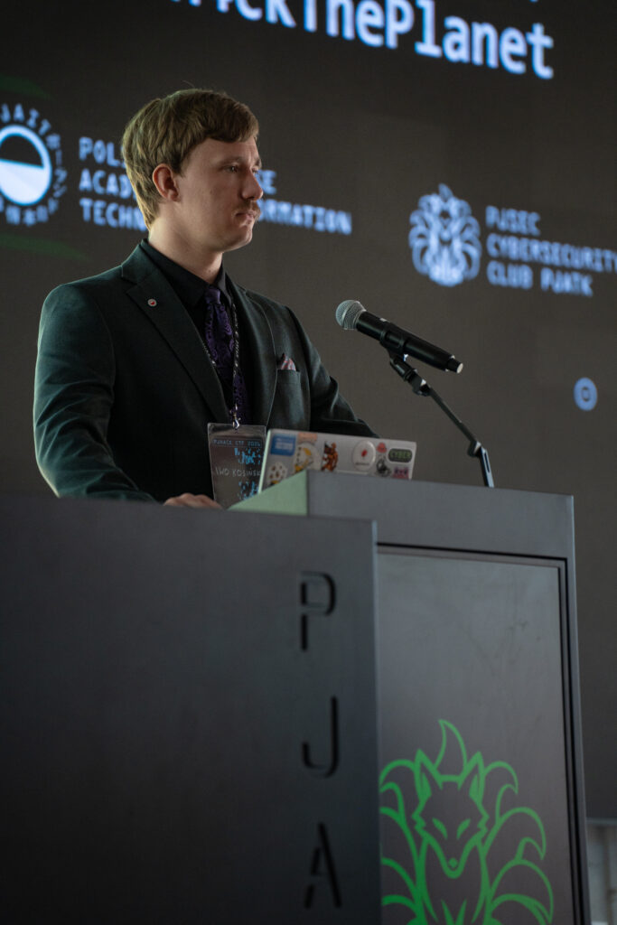 Photo by Mikołaj Wójcicki